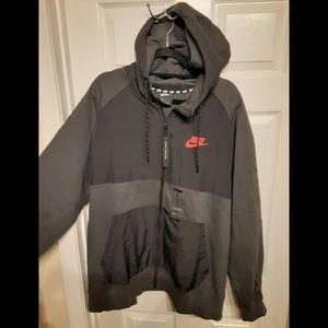 Nike hoodie. Great condition.